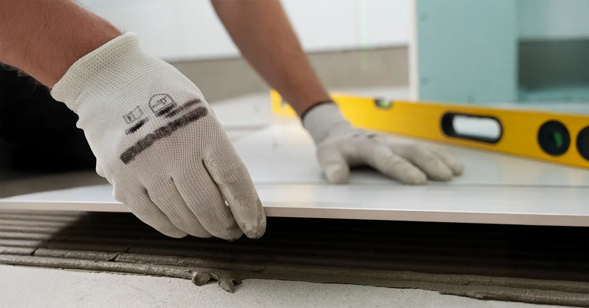 Long-lasting grip and high tensile strength
